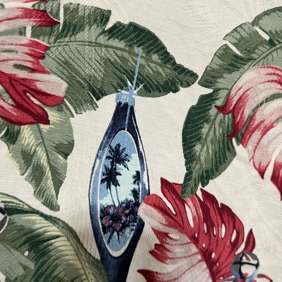 Tommy Bahama Tropical Christmas 100% Silk Button Down Shirt Size M - Picture 12 of 12